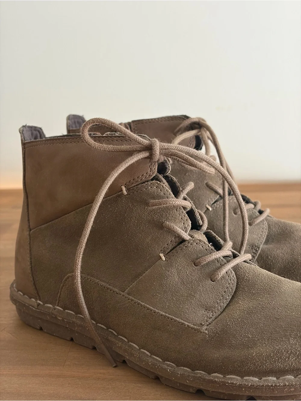 Clarks Trace Pine Taupe Suede Leather Lace-Up Side-Zip Ankle Boots Women Size 6W